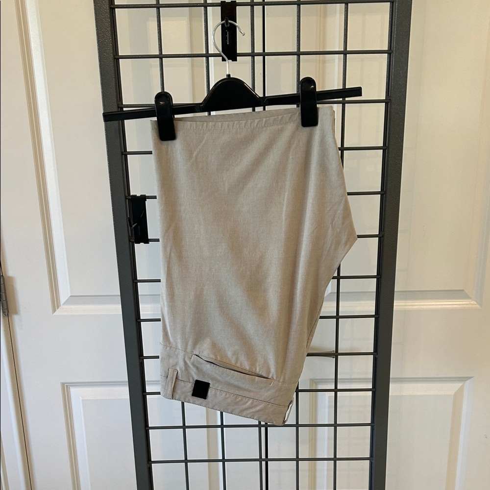 Vouri Men's Tan Shorts Size 36